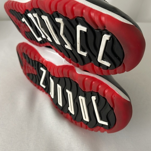 Boys 11 Retro Low BP size 1Y - Picture 9 of 11